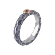 Titanring med 9 kt. rosaguld og pink turmalin – Lava