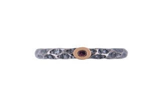 Titanring med 9 kt. rosaguld og pink turmalin – Lava