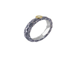 Titanring med 18 kt. gult guld og lab-diamant – Lava