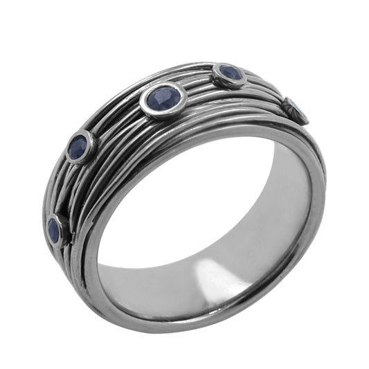 Titanring med blå safirer – poleret
